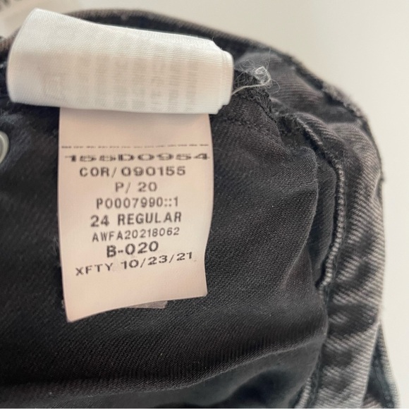 Abercrombie & Fitch l Curve Love 90s Ultra High Rise Straight Jeans 20945 - Picture 13 of 15